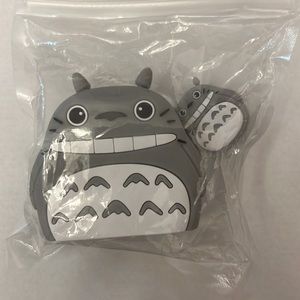 CUTE grey cat bite cable protector for iPhone fast charger (18W/20W)